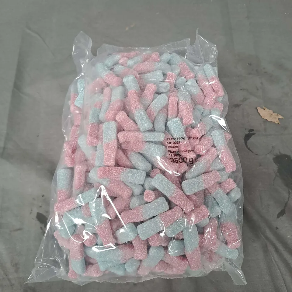 SEALED FIZZY BUBBLEGUM BOTTLES 3.5KG
