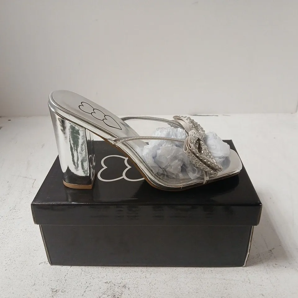 WOMEN'S SILVER EMBELLISHED BOW SANDALS WITH CLEAR STRAPS, BLOCK HEEL UK 6