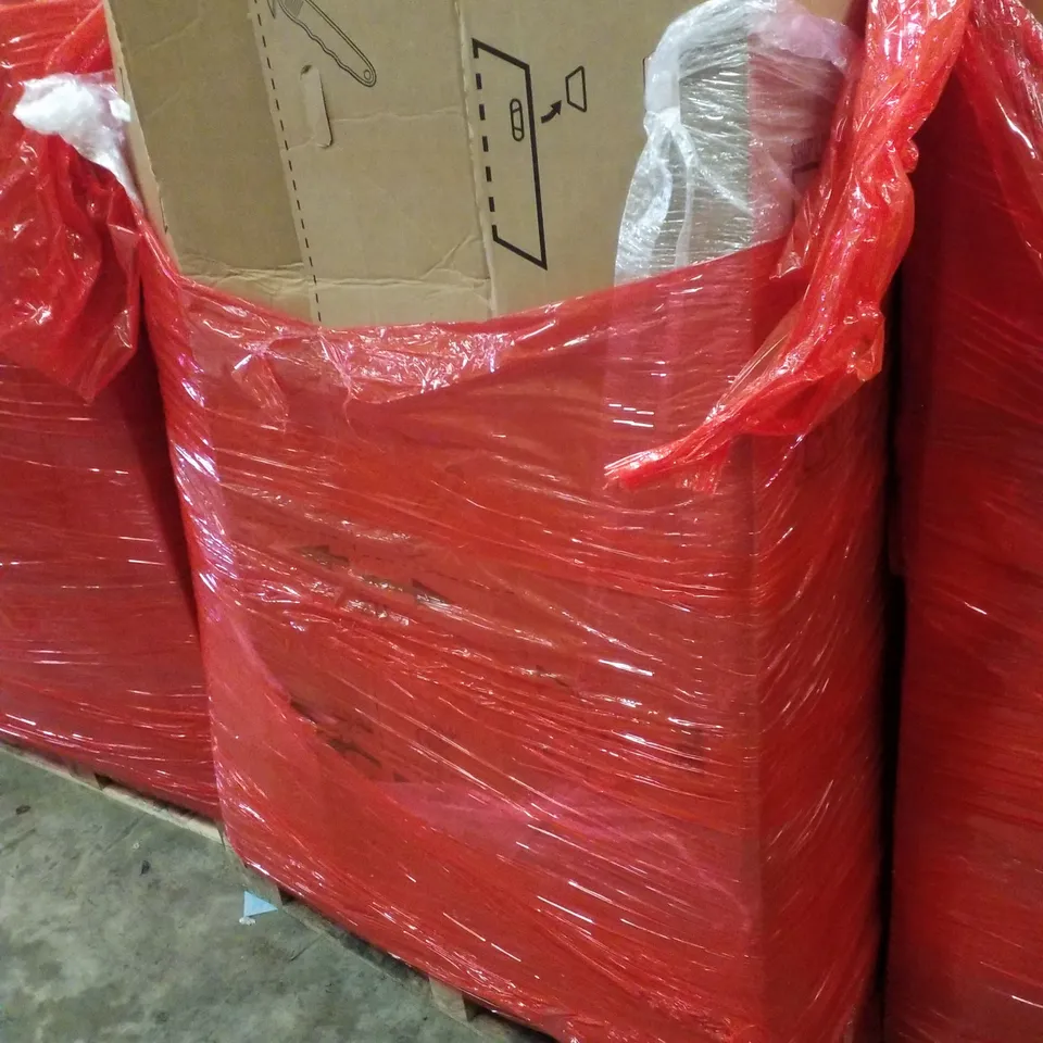 PALLET CONTAINING ASSORTED PRODUCTS INCLUDING METAL FRAME MIRROR, SENSORY SPINNING CHAIR, BATH TRAY & TOILET CHAIR