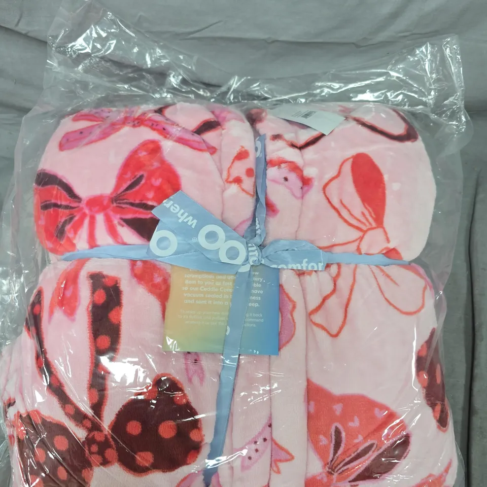 OODIE PINK BOWS SHERPA DRESSING GOWN - S/M