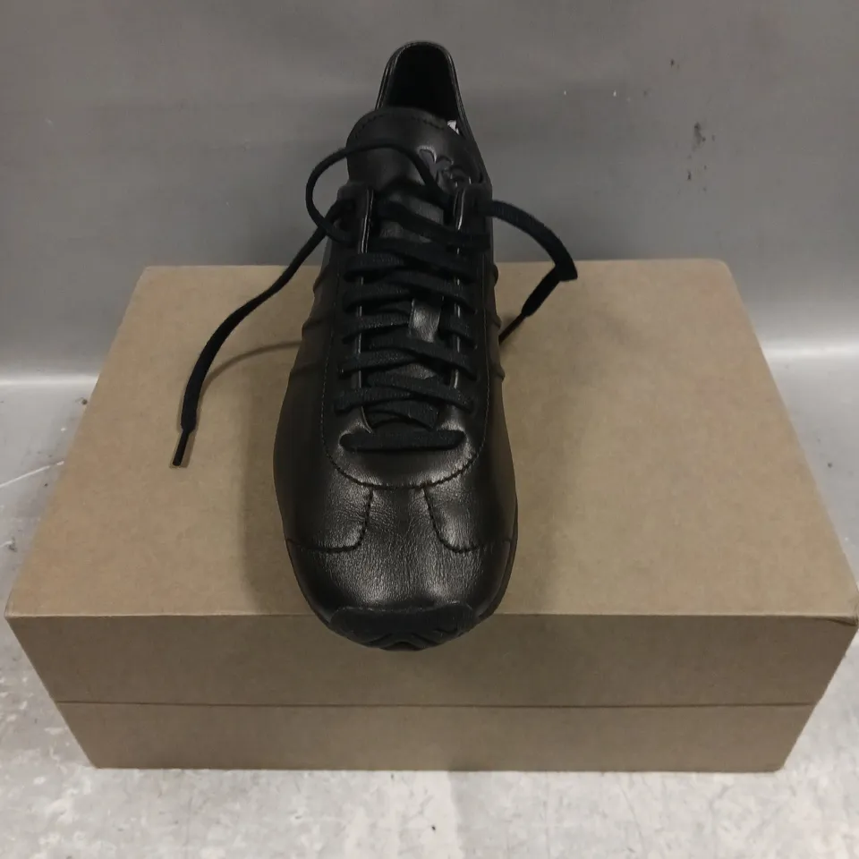 BOXED PAIR OF ADIDAS Y3 TRAINERS IN BLACK - 8