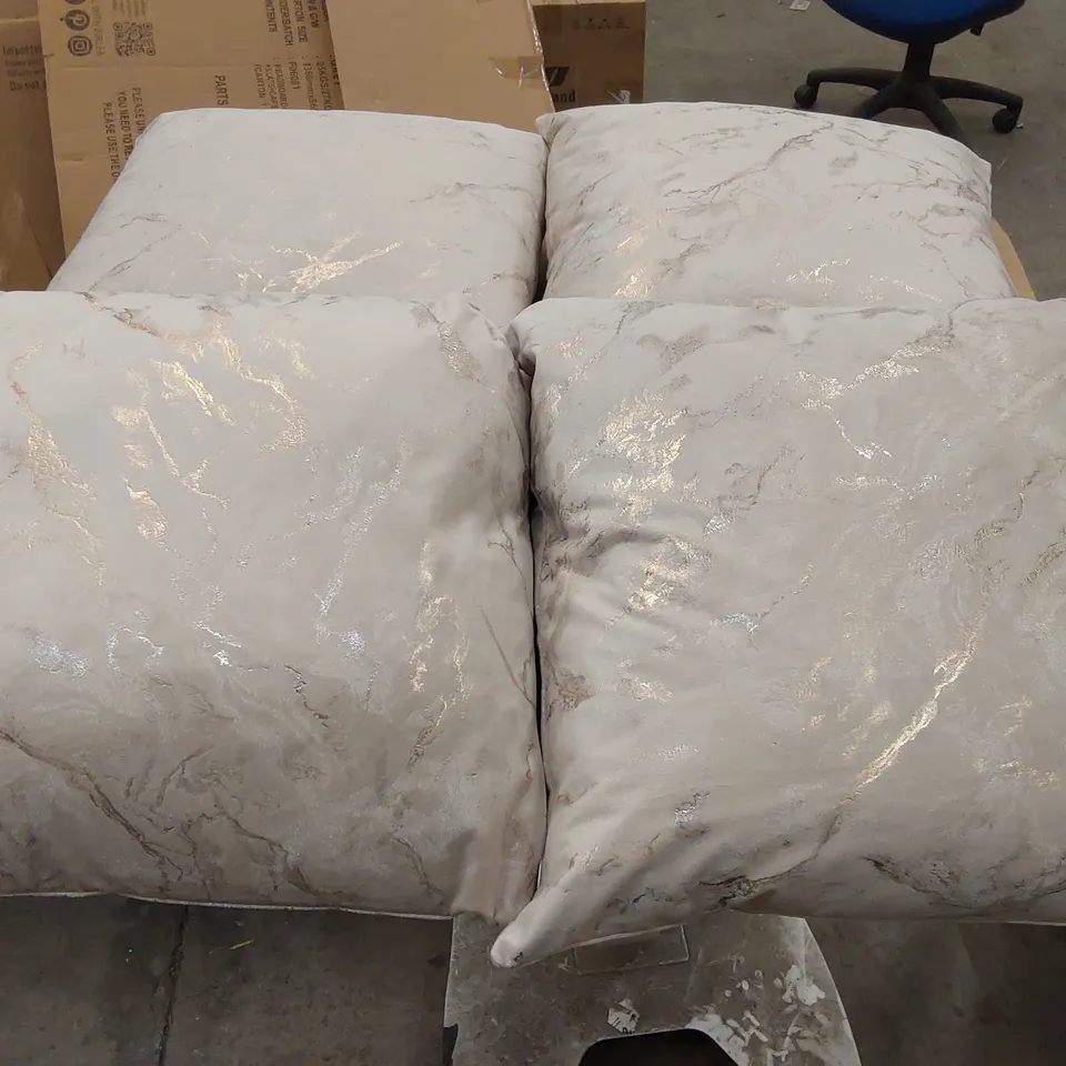 BAGGED SET OF 4 AYINDE SQUARE CUSHION WITH FILLING 