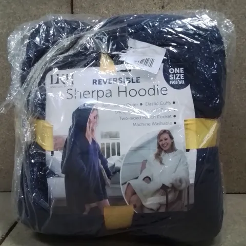 BAGGED REVERSIBLE SHERPA FLEECE HOODIE