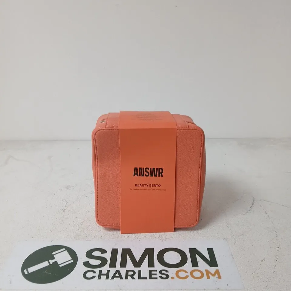 ANSWR BEAUTY BENTO TRAVEL BEAUTY CASE