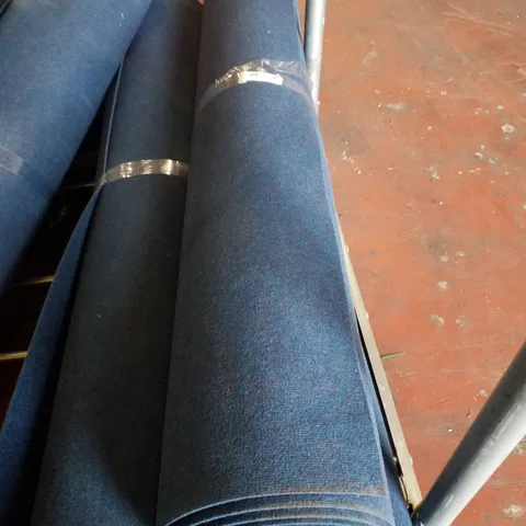 ROLL OF QUALITY CARPET IN DARK BLUE - SIZE UNSPECIFIED
