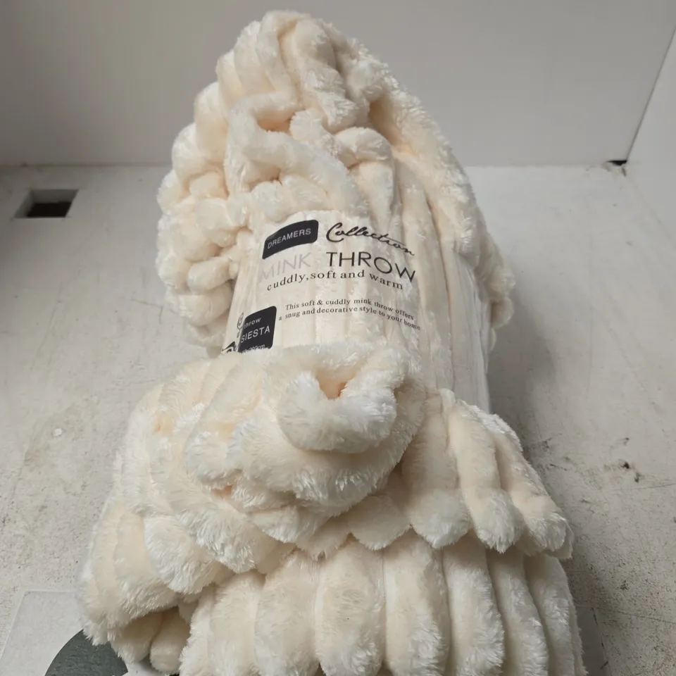 DREAMERS COLLECTION MINK THROW – 150X200CM