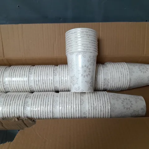 APPROXIMATELY 100 SNOWFLAKE PAPER CUPS