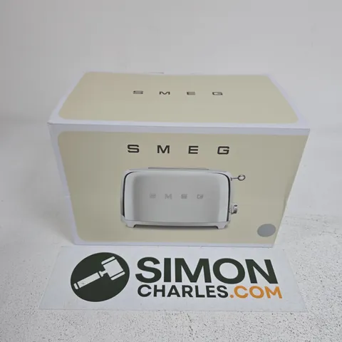 BOXED SMEG 50'S STYLE 2 SLICE