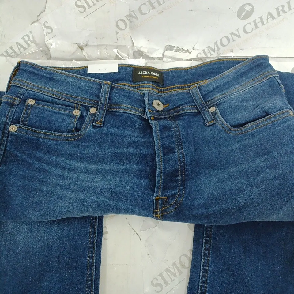 JACK AND JONES DEMIN JEANS SIZE W30 30L 