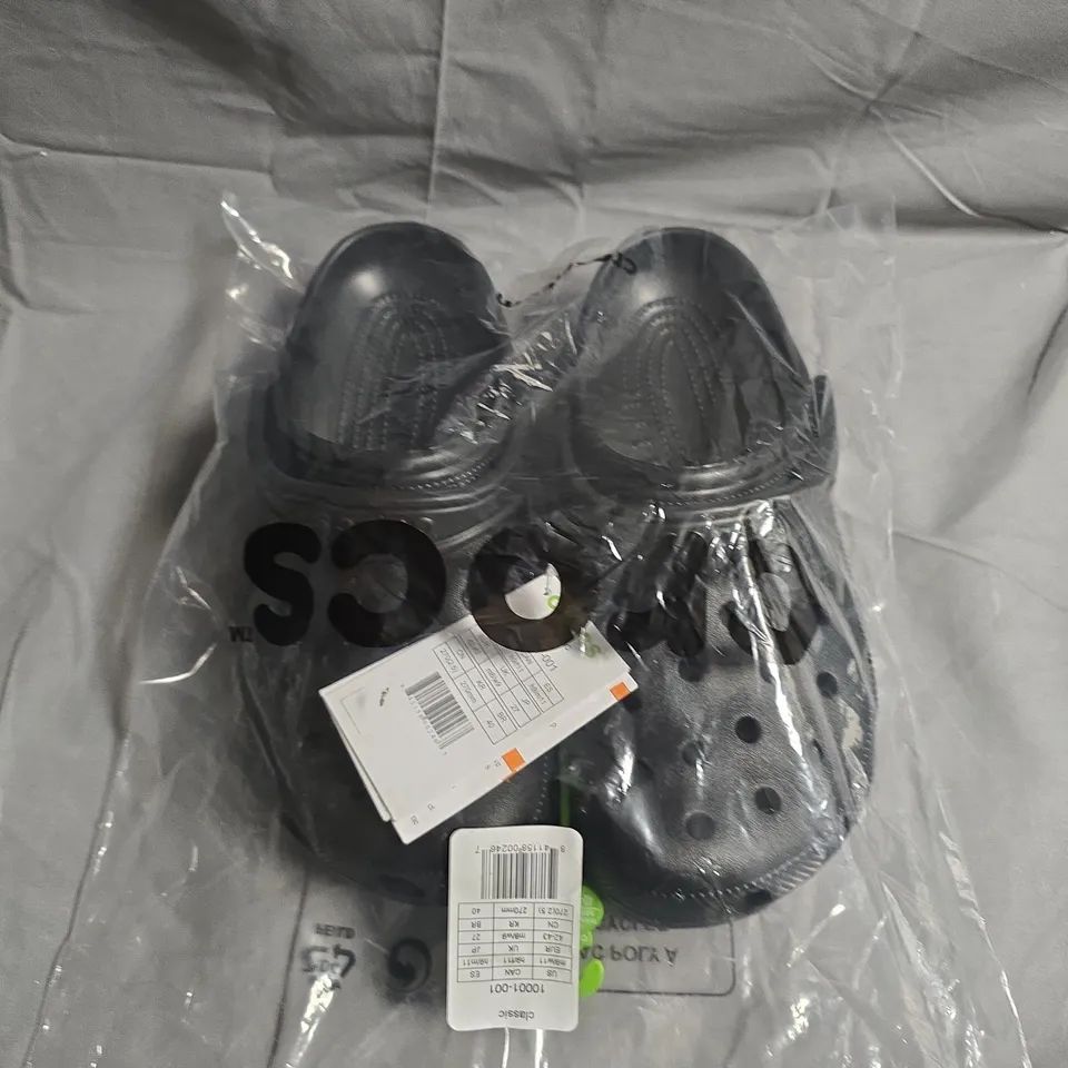 BAGGED PAIR OF CLASSIC CROC CLOGS - UK SIZE M8 / W9