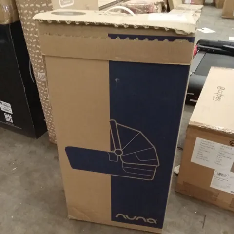 BOXED NUNA CARRYCOT - CAVIAR