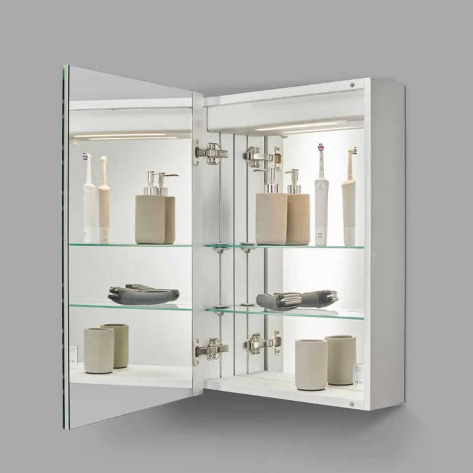 BRAND NEW BOXED PERNIA 500 x 700 SIDE-LIT LED ALUMINIUM MIRROR CABINET - C57.7502 (1 BOX)