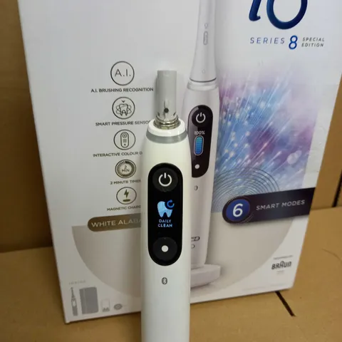 ORAL-B IO8 WHITE ULTIMATE CLEAN ELECTRIC TOOTHBRUSH