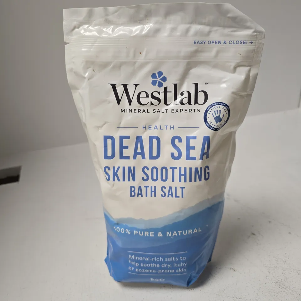 APPROXIMATELY 20 ASSORTED COSMETIC ITEMS INCLUDING HEAT SHIELD HAIR SPRAY , AVEENO CONDITIONER AND WESTLAB BATH SALT