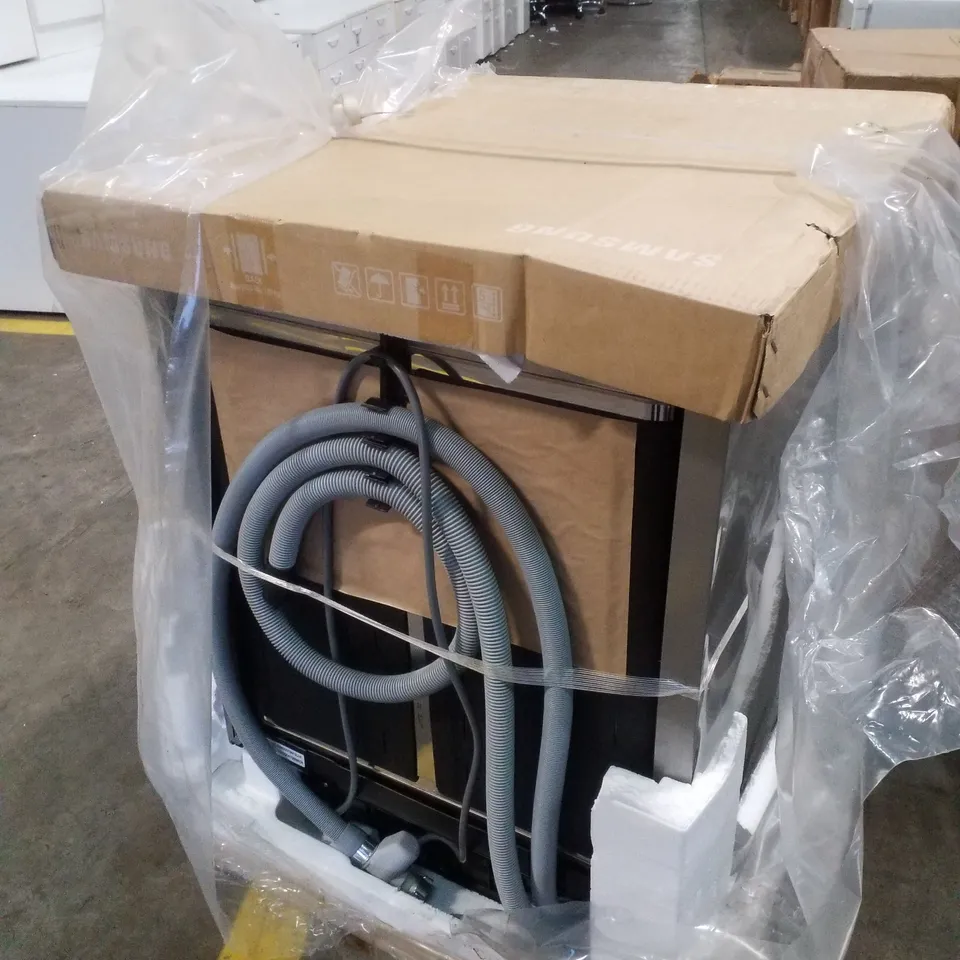 SAMSUNG SERIES 5 AI ENERGY WW80CGC04DAEEU 8KG LOAD, 1400RPM SPIN ECOBUBBLE WASHING MACHINE WITH SMARTTHINGS - WHITE