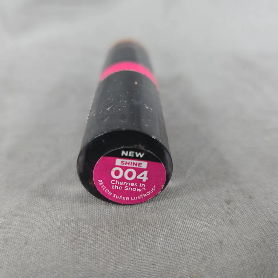 BOX OF APPROXIMATELY 65 REVLON SUPER LUSTROUS LIPSTICKS – SHADE 004 CHERRIES IN THE SNOW