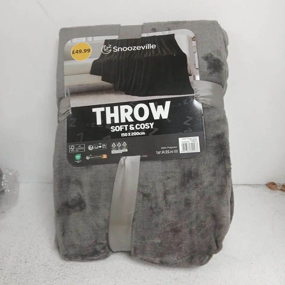 SNOOZEVILLE THROW – SOFT & COSY, 150 X 200 CM, GREY