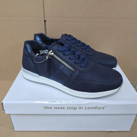 BOXED PAIR OF DR KELLER MARTINA SHOES IN NAVY - SIZE 5