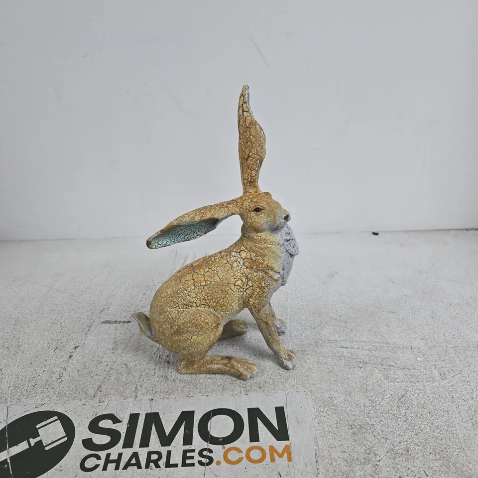 GARDEN/HOUSE ORNAMENT – CRACKLE FINISH RABBIT STATUE