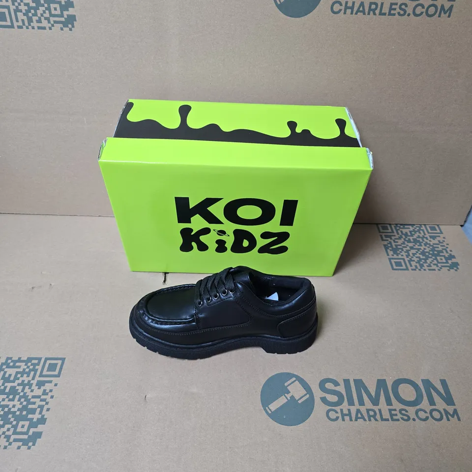 BOXED KOI KIDZ PLAYFUL TREK KIDZ LACE UP SHOES BLACK SIZE UK 1 