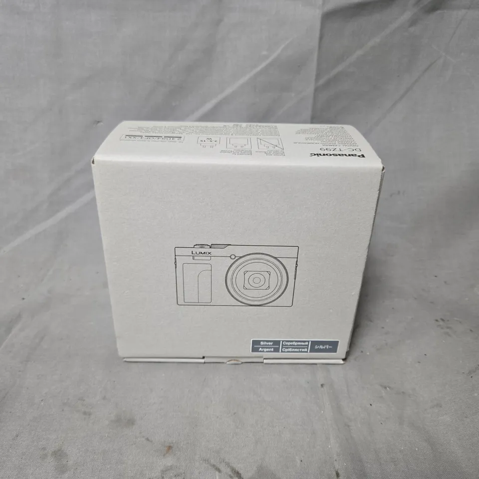 PANASONIC LUMIX DIGITAL CAMERA WITH LEICA LENS