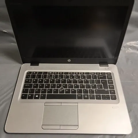 UNBOXED HP LAPTOP IN SILVER