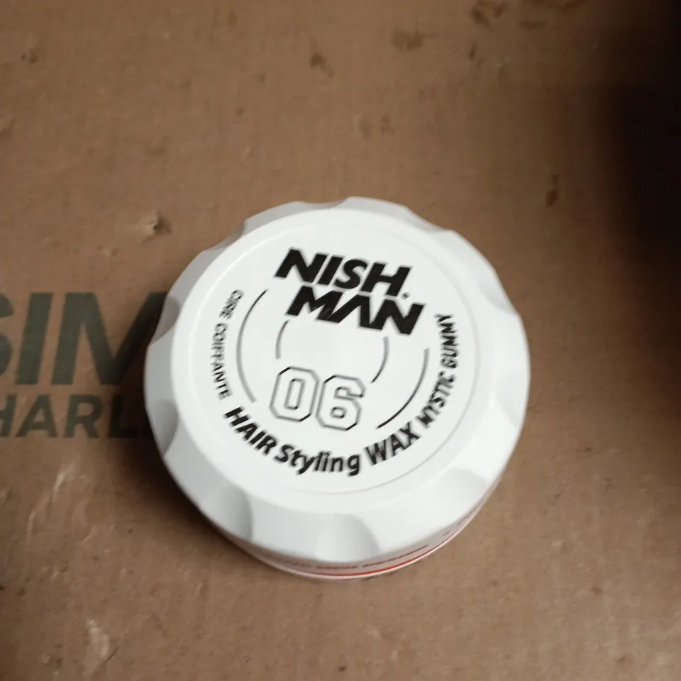 APPROXIMATELY 20 ASSORTED COSMETIC ITEMS INCLUDING SEAWEED EXTRACT , NISH MAN HAIR STYLING WAX AND WESTLAB BATH SALT