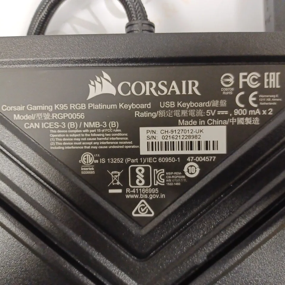 CORSAIR K95 PLATINUM RGB MECHANICAL GAMING KEYBOARD