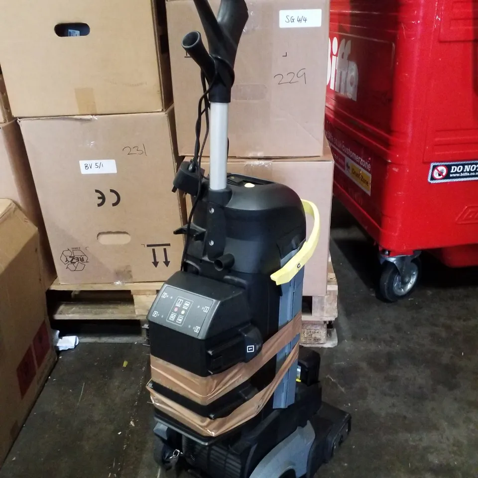 KÄRCHER BR 30/4 C BP UPRIGHT SCRUBBER DRIER RRP £1699