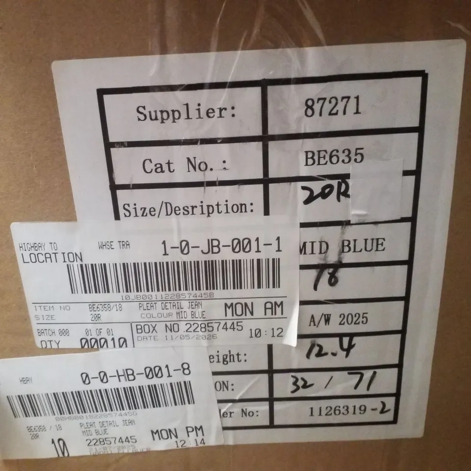 BOX CONTAINING APPROXIMATELY 10 BRAND NEW SIMPLY BE MID BLUE PLEAT DETAIL WIDE LEG JEANS - SIZE 20R