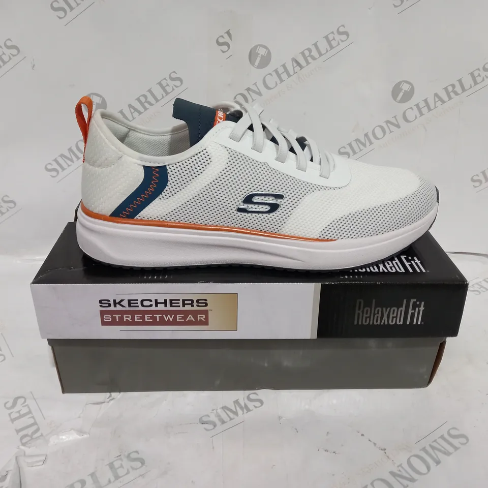 BOXED SKECHERS RELAXED FIT TRAINERS SIZE 9