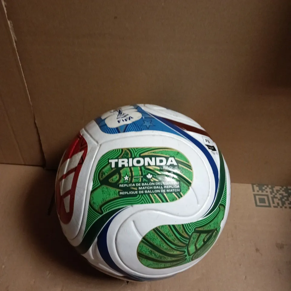 FIFA TRIONDA FOOTBALL – REPLICA MATCH BALL