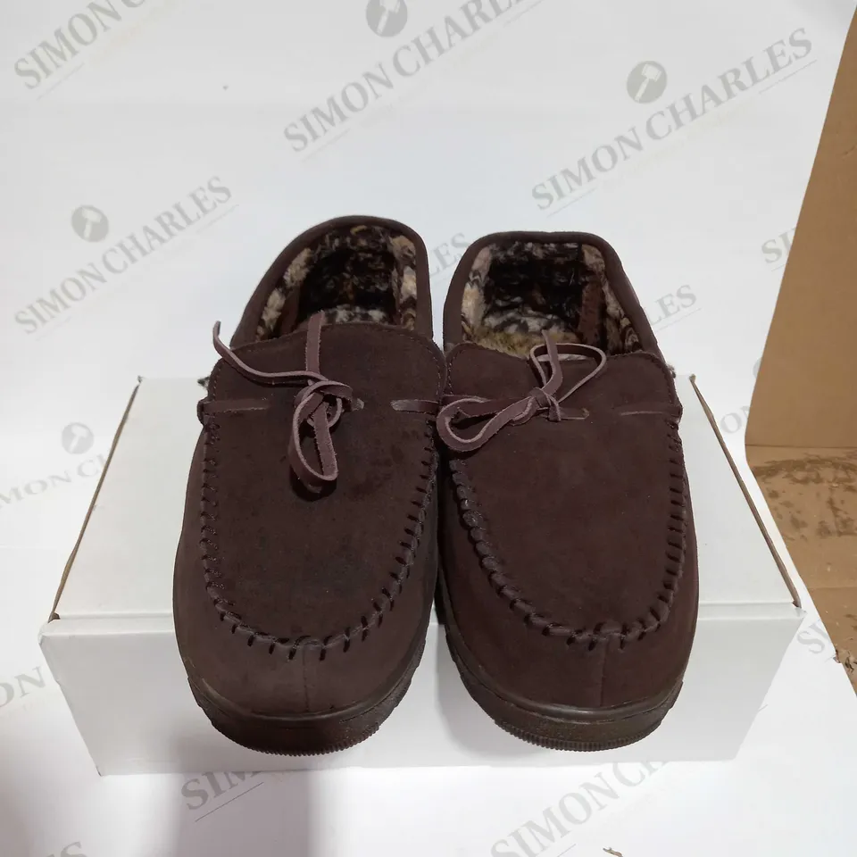 MUK LUKS MENS SLIPPERS SIZE 12.5/13