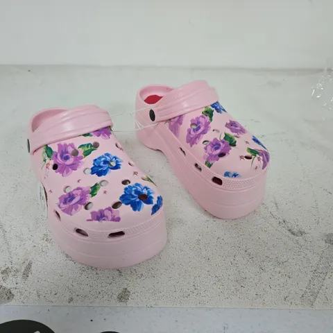 PINK FLORAL CROCS-STYLE CLOGS SIZE 38