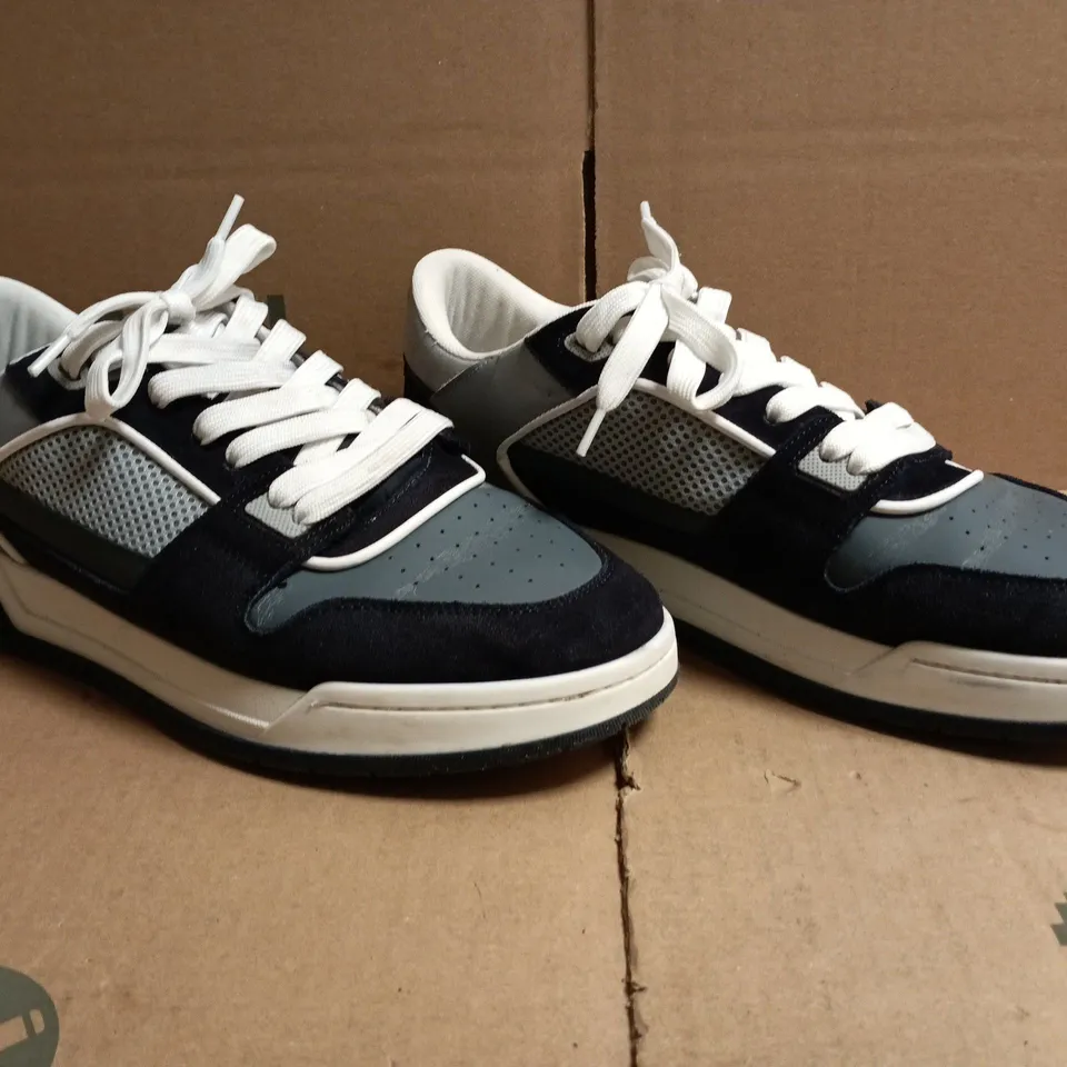 PAIR OF ARNE TRAINERS IN NAVY/GREY/BLACK/WHITE SIZE UK 10