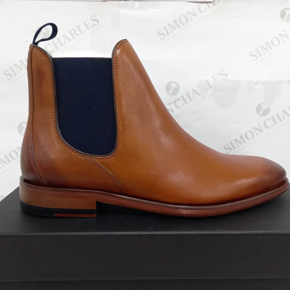 BOXED PAIR OF OILVERSWEENEY TAN ALLEGRO CHELSEA BOOT - UK 8 