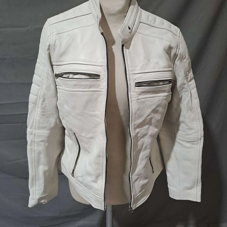 REAL LEATHER JACKET IN WHITE SIZE M