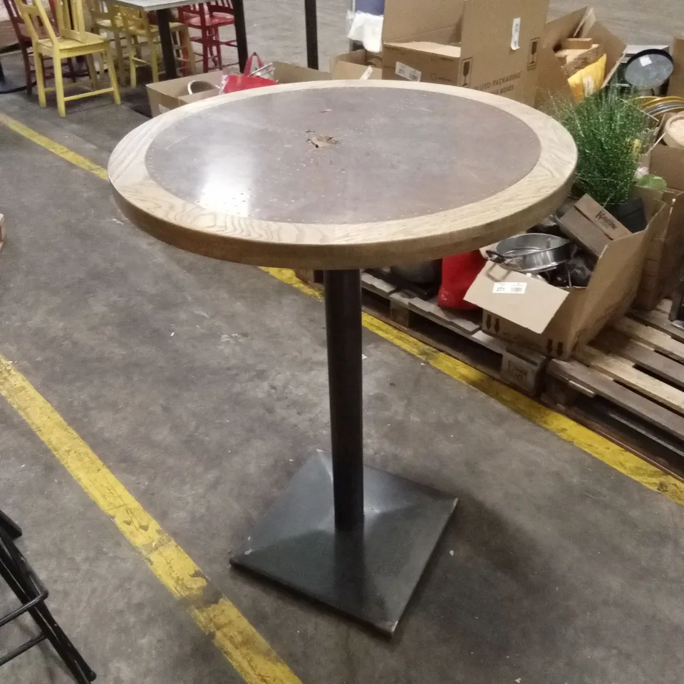 RESTAURANT STANDING ROUND DRINKS TABLE