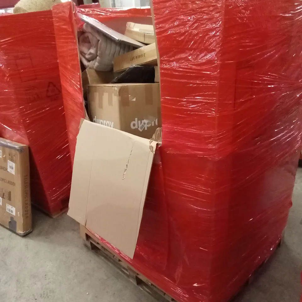 PALLET OF ASSORTED HOUSEHOLD GOODS AND PRODUCTS TO INCLUDE; LADDERS, AIR FRYER, GRAVEL CLEANER ETC
