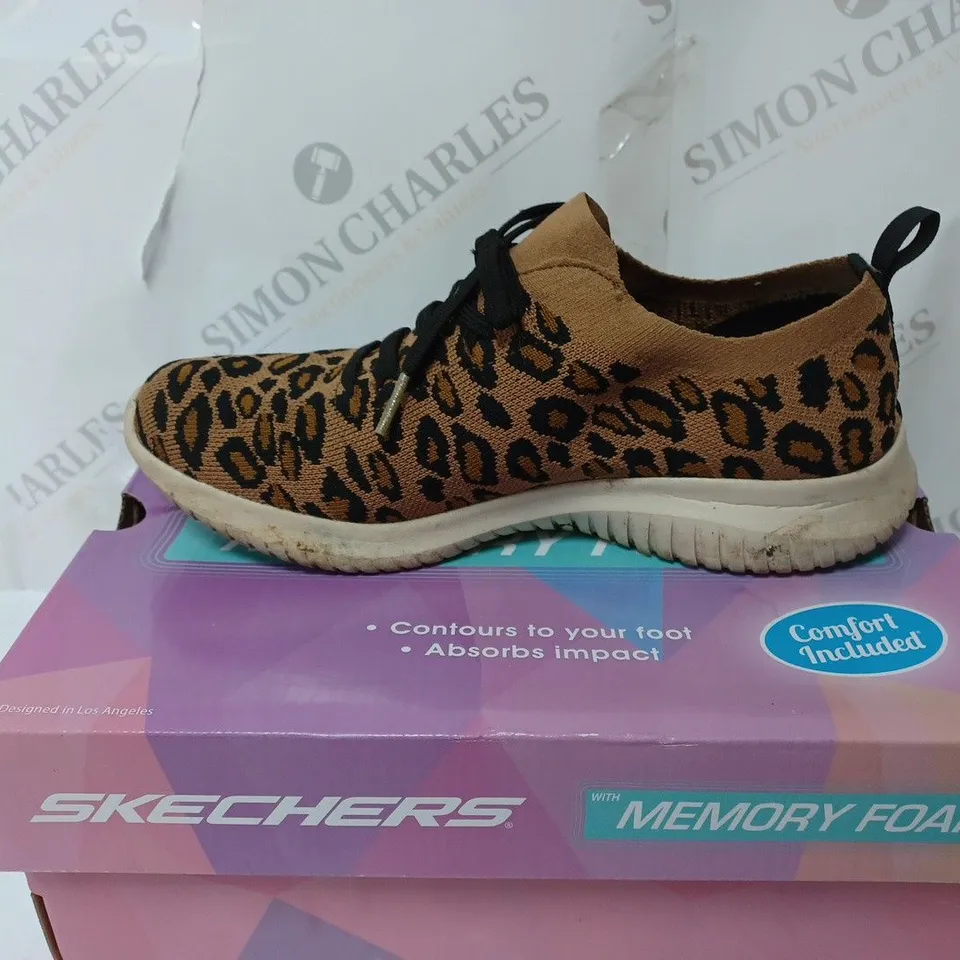 SKECHERS ULTRA FLEX SAFARI TOUR LEOPARD DECO SLIP ON TRAINERS - UK 6