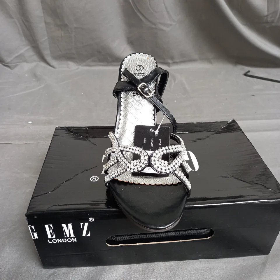 BOX OF APPROXIMATELY 12 PAIRS OF GEMS STRAP RHINESTONE HEELS IN BLACK - VARIOUS SIZES