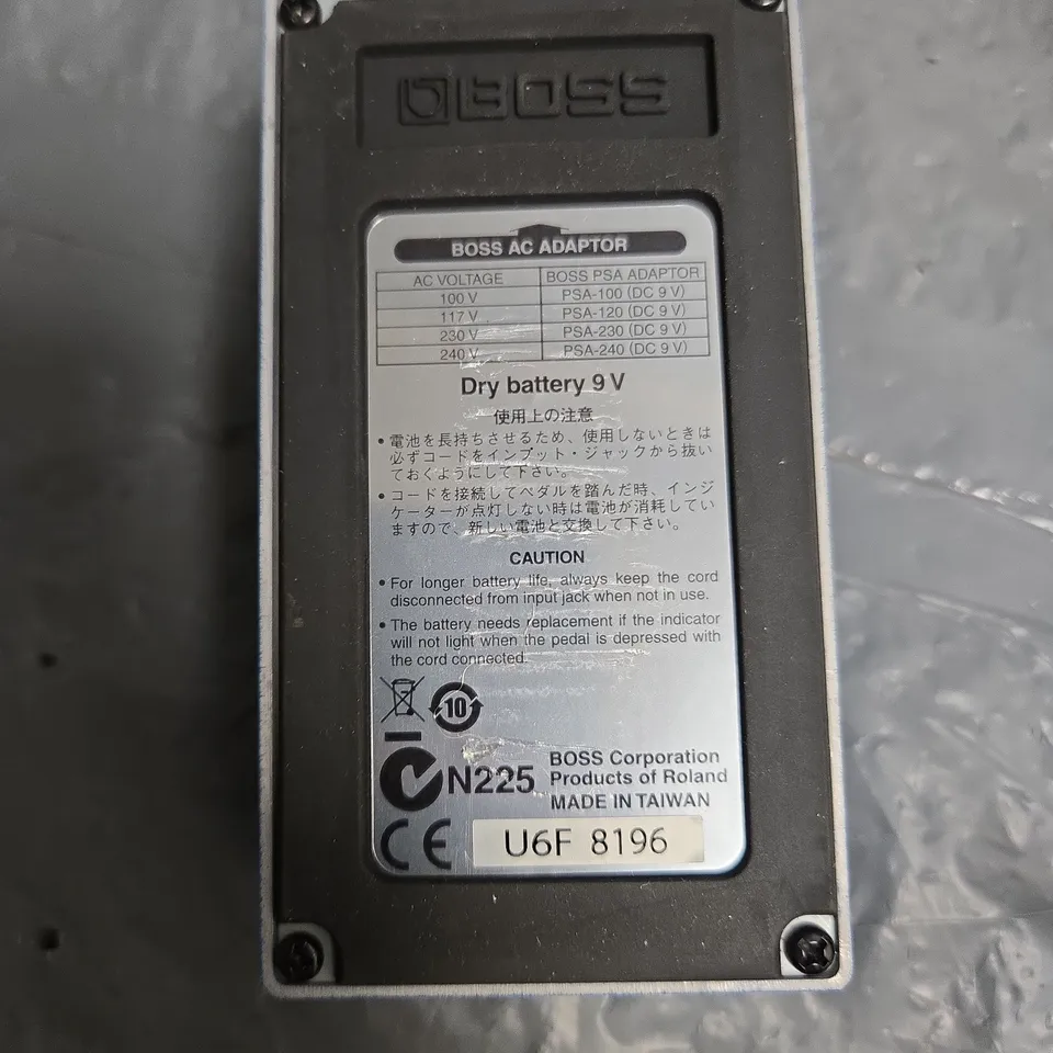 BOSS CS-3 COMPRESSION SUSTAINER GUITAR EFFECTS PEDAL