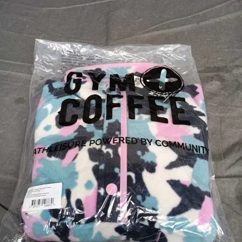 GYM + COFFEE SNAP POLAR FLEECE – LIGHT POP, SIZE S 