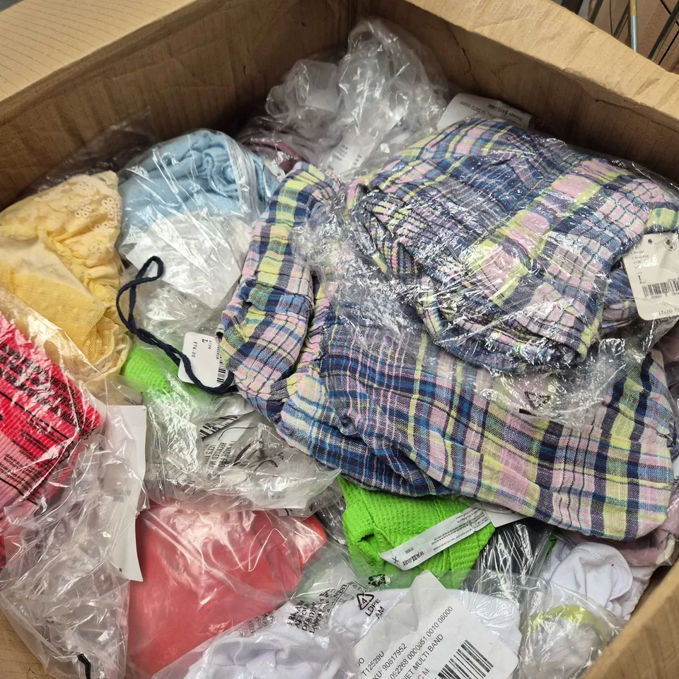 APPROXIMATELY 120 ASSORTED WOMENS TOPS CLOTHING ITEMS IN VARIOUS SIZES, STYLES & COLOURS TO INCLUDE BRANDS SUCH AS LETS FRANS, FREE PEOPLE, PAUL SMITH, ETC - COLLECTION ONLY