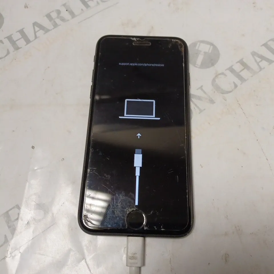 APPLE IPHONE 7 (A1778) SMARTPHONE