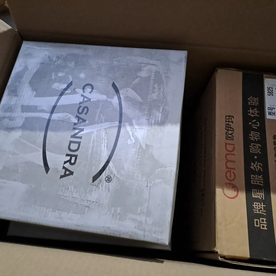 4 BOXED PAIRS OF ASSORTED SHOES TO INCLUDE CASSANDRA WEDGE SHOES SIZE 6, WILADY PLATFORM HEELS SIZE 38, BOOTS SIZE 36