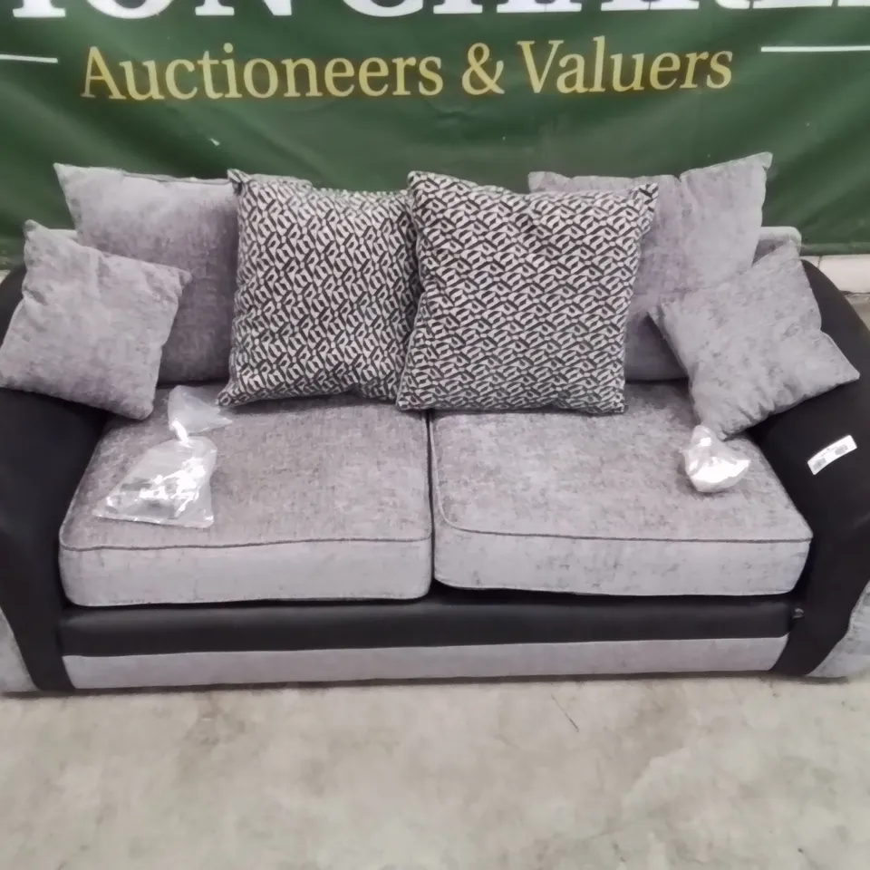QUALITY DESIGNER FABRIC UPHOLSTERED 3 SEATER LIGHT GREY SOFA