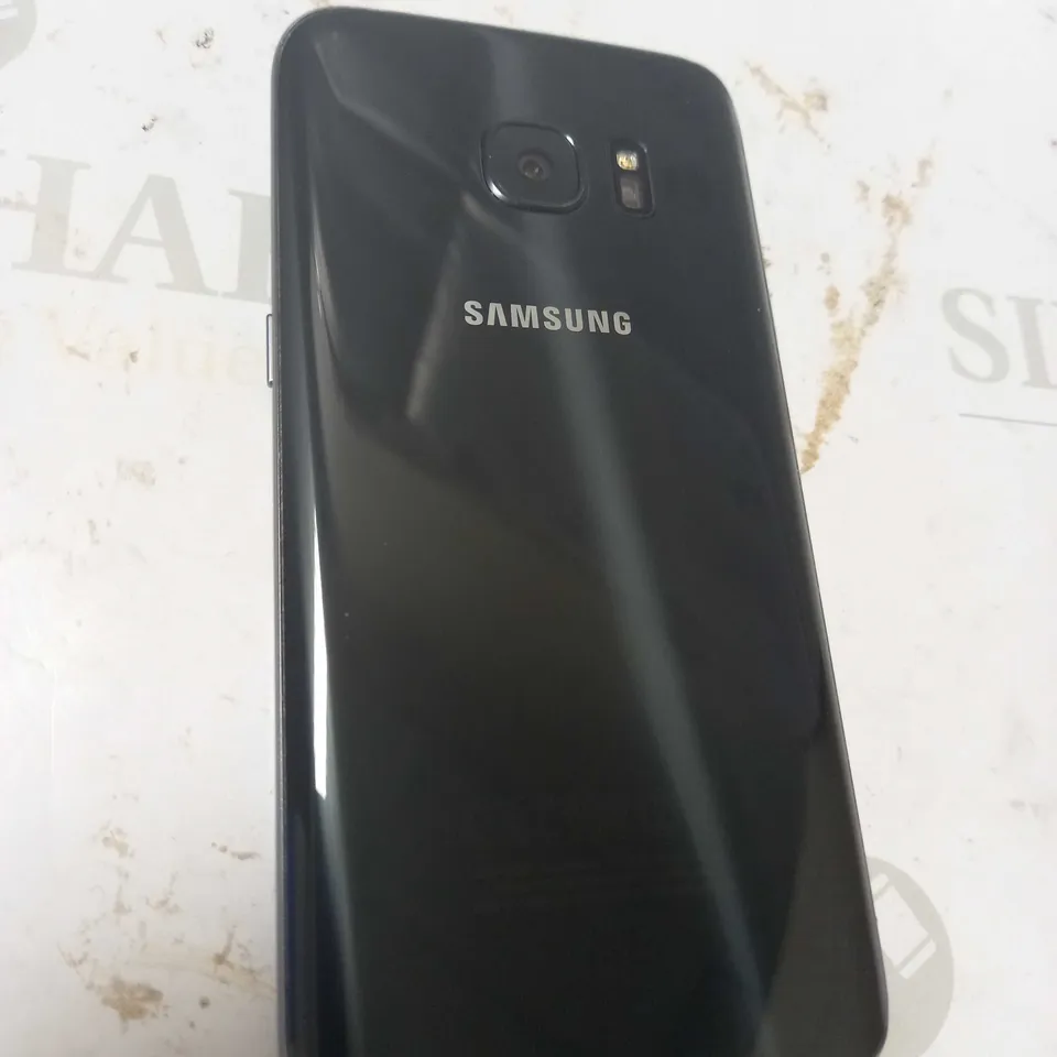 SAMSUNG GALAXY S7 