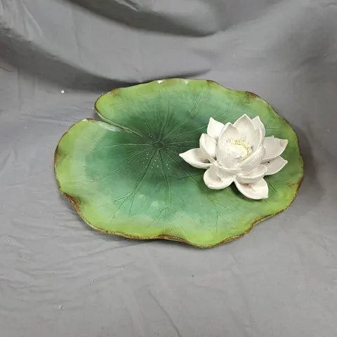 GARDEN REFLECTIONS LILYPAD & FLOWER OUTDOOR SCULPTURE