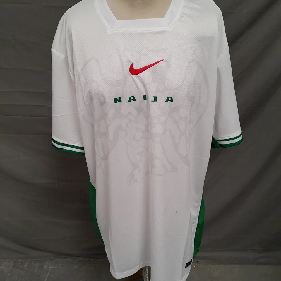 NIKE FOOTBALL JERSEY IN WHITE/GREEN SIZE XL
